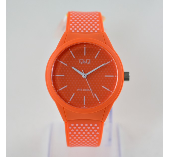 Часы наручные женские Q&Q VR28-039