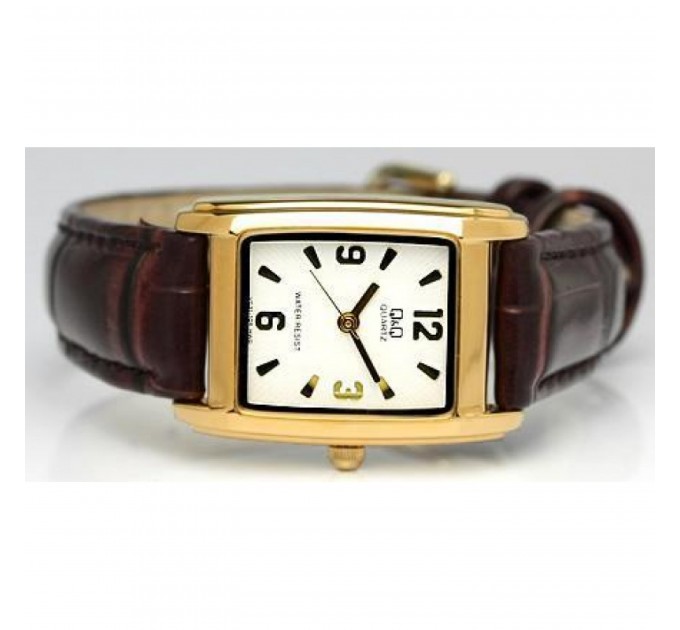 Часы наручные женские Q&Q VG31-104