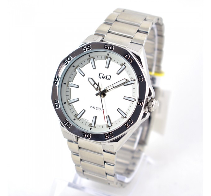 Мужские часы Q&Q Casual QZ82J201Y